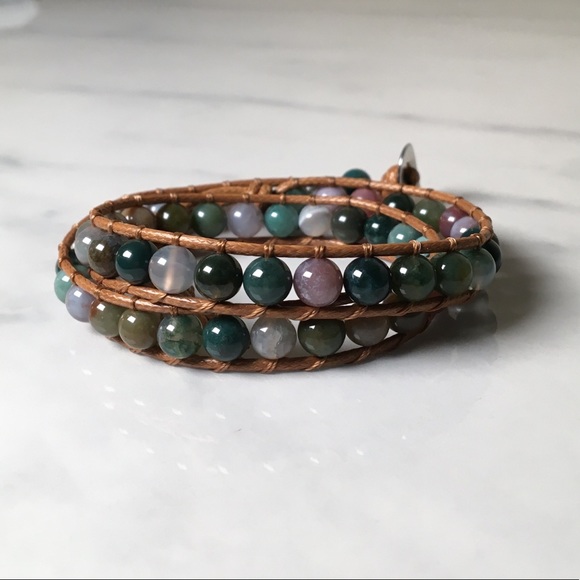 Francesca’s Jade Bead Leather Wrap Bracelet - Picture 3 of 9